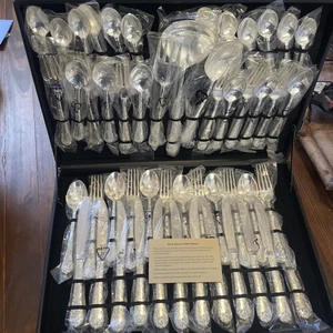 NEU Wm Rogers & Sohn Verzauberte Rose Silber Teller Besteck Set 63 Teile Service für 12 - Bild 1 von 6