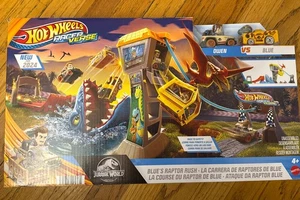 Mattel Hot Wheels Jurassic World Racer Verse Blue's Raptor Rush Owen Track Set - Picture 1 of 2