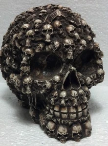 Ghost Whisper Lost Souls Skull figurine Polyresin 5" x 5 1/2" x 4". Halloween - Picture 1 of 4