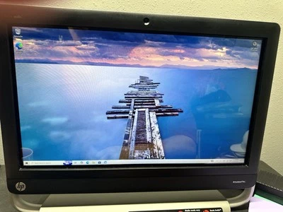 HP TouchSmart 520 Windows 10 All-in-One Desktop Computer Beats Audio - Image 1 of 4