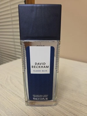 Desodorante en spray David Beckham Classic Blue Parfum 2,5 fl oz Foto 1 de 2
