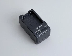 Original Sony BC-TRW Ladegerät für NP-FM50 Akkus - Picture 1 of 1
