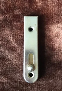 Möbelriegel, ca 7 cm hoch, ca. 1,5 cm breit, ca. 0,5 cm tief, Riegel: ca. 1,3 cm - Bild 1 von 4