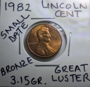 1982 Small Date Lincoln Memorial Cent  Copper Penny 1c  3.15 Gram Wt. - Picture 1 of 6