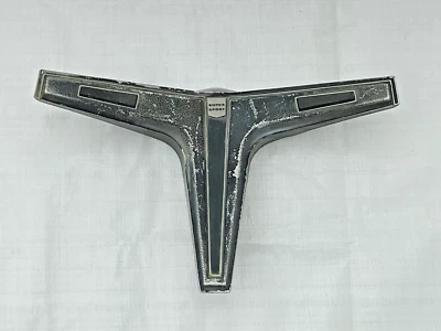 Super Sport 1968 botón de bocina N30 Deluxe tapa del volante columna cubierta emblema Foto 1 de 4