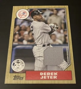 Maglia Derek Jeter 2022 Topps Anniversary Relic Card 1987 Stampa #87R-DJ - Foto 1 di 2