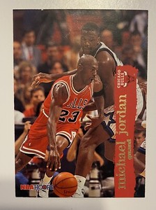 1995 Skybox NBA Hoops Michael Jordan #21 vs Shaquille O'Neal.