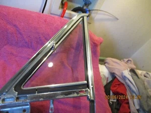 1963-1964 FORD GALAXIE FOMOCO FACTORY OEM DRIVER LEFT VENT WINDOW FREE SHIPPING - Picture 1 of 12