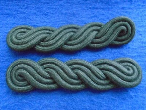 PAIR BRITISH OFFICERS GREEN TRIPLE TWIST SHOULDER BOARDS, SHOULDER BOARDS - Picture 1 of 2
