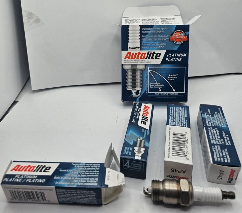 (CANTIDAD 4) Bujía Autolite AP45 para Ford E-150 Econoline 1986 Foto 1 de 4