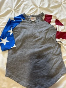 Lularoe Kids Sloan Tee 4t Flag Stars Stripes EUC - Picture 1 of 5