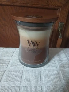 WoodWick Vanilla Bean Carmel Biscotti Medium Duftkerze Hmm Gut. - Bild 1 von 5