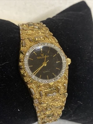 Reloj Pulsera Waltham De Colección Cuarzo Para Mujer Banda Pepita Dorada Esfera Negra Bisel Diamante Foto 1 de 4