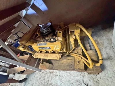 Морской дизельный двигатель Caterpillar (CAT) 3208 210 л.с., гарантия 90 дней - Изображение 1 из 2