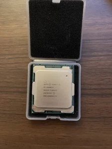 Intel Core i9-10980XE CPU 3.0 GHz 18-Core LGA 2066 - Afbeelding 1 van 2
