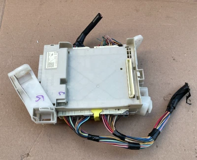 2012-2015 Toyota Prius V Instrument Panel Junction Block OEM 82730-47420 - Image 1 of 4