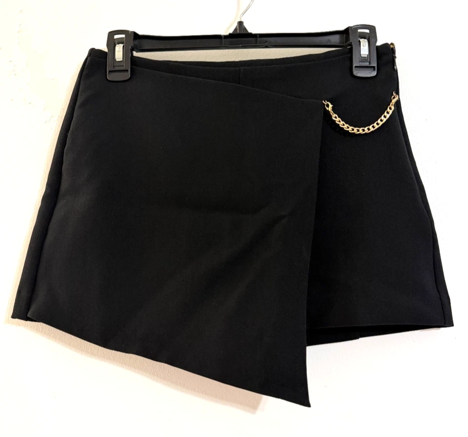 Falda corta Guess XS negra cadena drapeada para mujer otoño invierno Foto 1 de 4