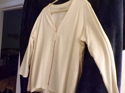 Jaqueta Logo Lounge Marfim com Zíper Frontal - 2x - Imagem 1 de 4