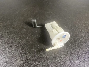 14-16 YAMAHA FZ09 FUEL PUMP GAS PETROL SENDER UNIT 2014 15 2015 2016 - Picture 1 of 9