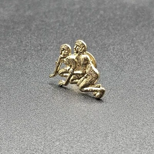 Vtg Gold Color High School Wrestling Athlete Lapel Jacket Pin Retro Hat Pin - Picture 1 of 5