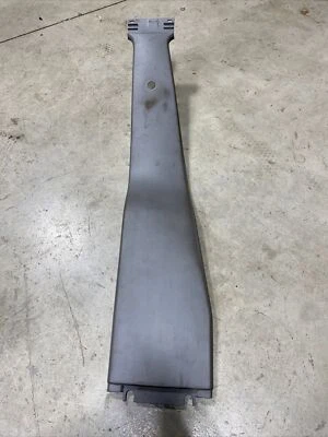 Jeep Cherokee XJ 84-96 lado del conductor B pilar moldura gris OEM (B96) Foto 1 de 4