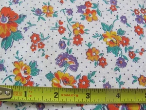 Vintage authentic floral quilt weight cotton feed sack in original sack form - Picture 1 of 3