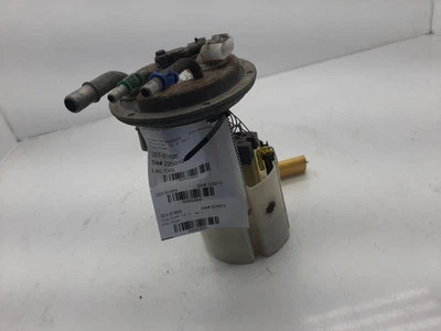 Fuel Pump Assembly 5.3L VIN J 8th Digit 04-07 Chevrolet Avalanche 1500 19168774 - Image 1 of 4
