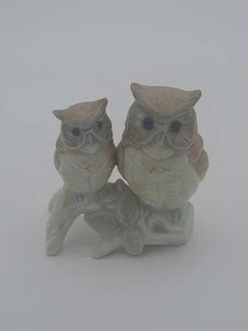 Gufo e Gufo (mamma e pulcino) su ramo-porcellana/ceramica-smaltato-Otagiri Giappone - Foto 1 di 7