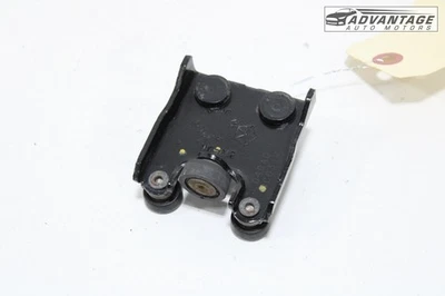 2020 - 2026 克莱斯勒 VOYAGER 后侧滑动门 HINGE 安装支架 原始设备制造商 — 第 1/4 张图片