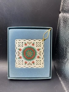 Adorno Edredón Porcelana Lenox Navidad Caja Original con Borla - Imagen 1 de 5
