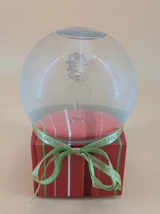 2000 Neiman Marcus Dept 56 Musical Christmas Snow Water Glitter Globe Figurine - Picture 1 of 8