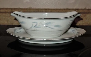 Harmony House Diana Fine Bone China Gravy Boat W/ Attached Underplate 3836 Japan - Picture 1 of 7