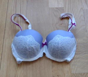 Sujetador Victoria's Secret 32DD púrpura con encaje Dream Angels forrado Demi UW contorno usado en excelente estado - Imagen 1 de 3