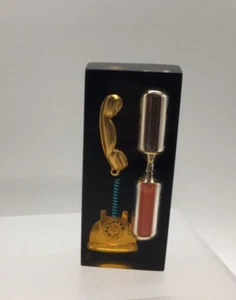Vintage Lucite Telephone Timer Coral Sand with Made in Hong Kong Label - Picture 1 of 9