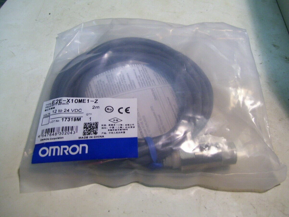 OMRON E2E-X10ME1-Z Proximity Sensors E2EX10ME1Z New In Box Free Shipping 1PC - Image 1 of 3