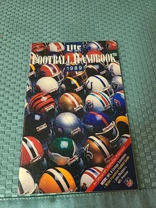 VTG. FOOTBALL HANDBOOK 1989 BOOKLET - Picture 1 of 5