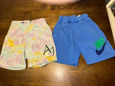 Usado en Excelente Condición Lote De 2 Pantalones Cortos Nike Jordan Algodón Cordón Talla Pequeña Foto 1 de 4