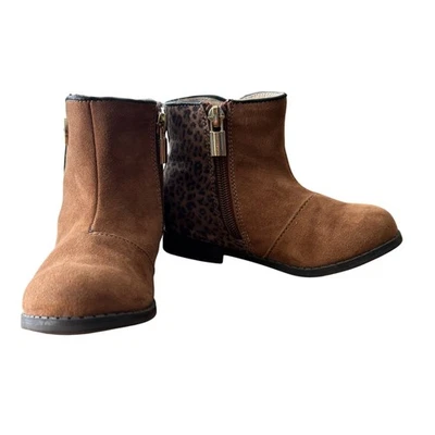 Botas infantis Michael Kors tamanho 8 zíper leopardo em excelente estado usado - Imagem 1 de 4