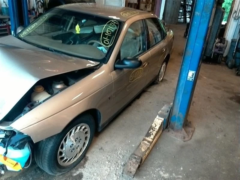 *NO SHIPPING* Passenger Right Quarter Panel Sedan Fits 00-01 SATURN L SERIES 101 - Image 1 of 4