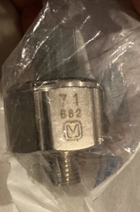Premium Ignition Knock (Detonation) Sensor|Original Engine Management BWD-S8648 - Picture 1 of 6