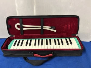 QIDI MELODLKER Melodica Melody Piano 32 keys with Case - Picture 1 of 8