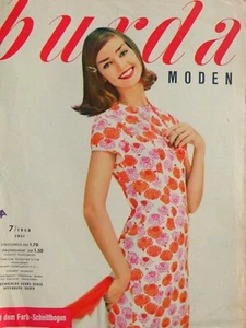 altes Burda Modeheft Nr. 7 / 1958 mit Schnittmuster, Tanzkleider Sommerkleider - Bild 1 von 24
