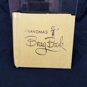 Vintage 1960s Yellow Unisex Grandmas Brag Book Photo Album 4.25 x 4 CR Gibson - Picture 1 of 11