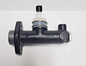 NISSAN BF03, WF03, UF03, BGF, WGF, UGF03 BRAKE MASTER CYLINDER 46010-L6000 NEW - Picture 1 of 3