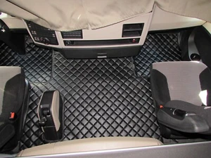 Alfombrillas para camioneta diseñadas para adaptarse a MAN TGX 2018-2020 EURO 6 automático CUERO NEGRO - Imagen 1 de 5