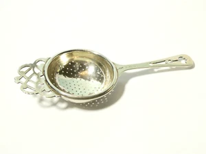 1933 Patented Sterling Silver Tea Leaf Strainer Wm Suckling Openwork Handle 35g - Picture 1 of 9