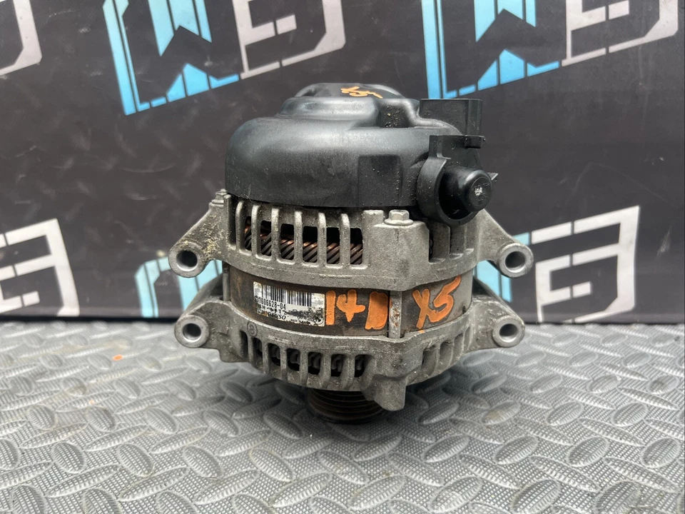 OEM 2014-2018 BMW X5 X5M F85 F15 ALTERNATOR 210A 7606628 - Image 1 of 4