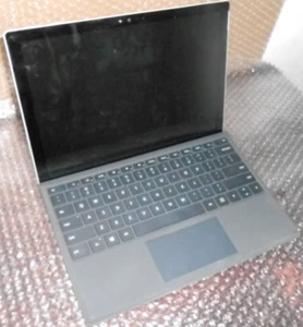 Microsoft Surface Pro 4 1724 4GB , I5-6300u , 128GB win 10 keyboard READ DESC - Picture 1 of 3