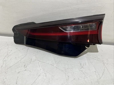 ¡COMO NUEVO! Luz trasera LED 2020-2025 pasajero derecho OEM 0637 Mazda CX-30 Foto 1 de 4