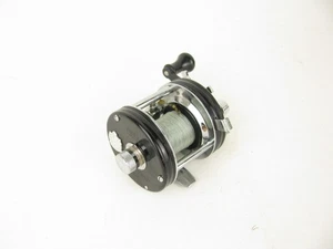 Carrete de baitcasting vintage Abu Garcia Sweden Ambassadeur 5000C NEGRO Suecia - Imagen 1 de 8